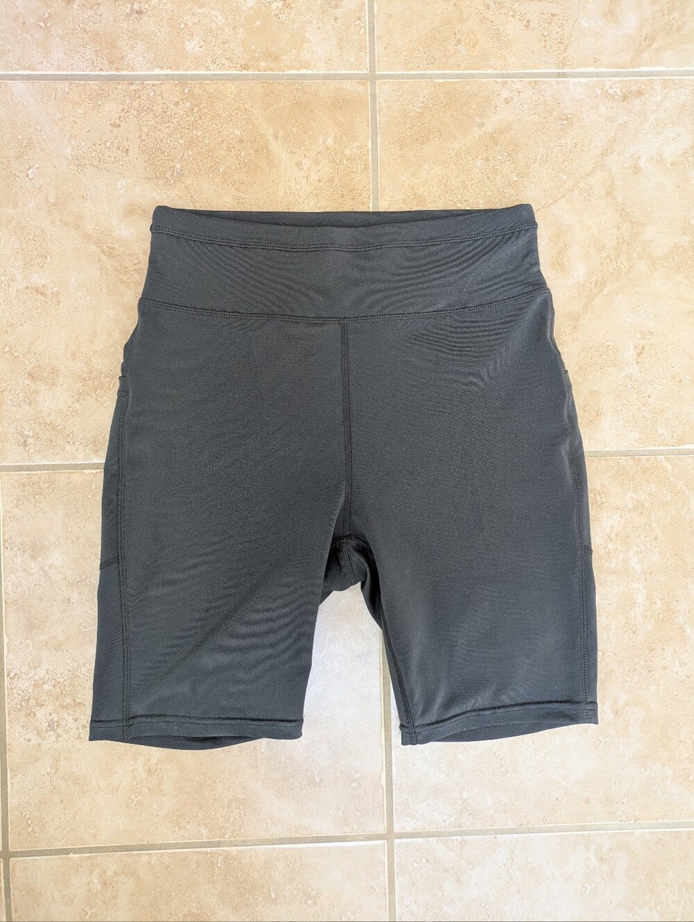 POP Fit Jane Shorts w/ pockets